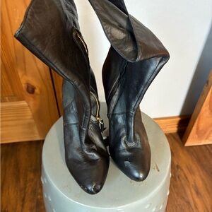 Charles Jourdan Elegant Black Leather Women's Boots